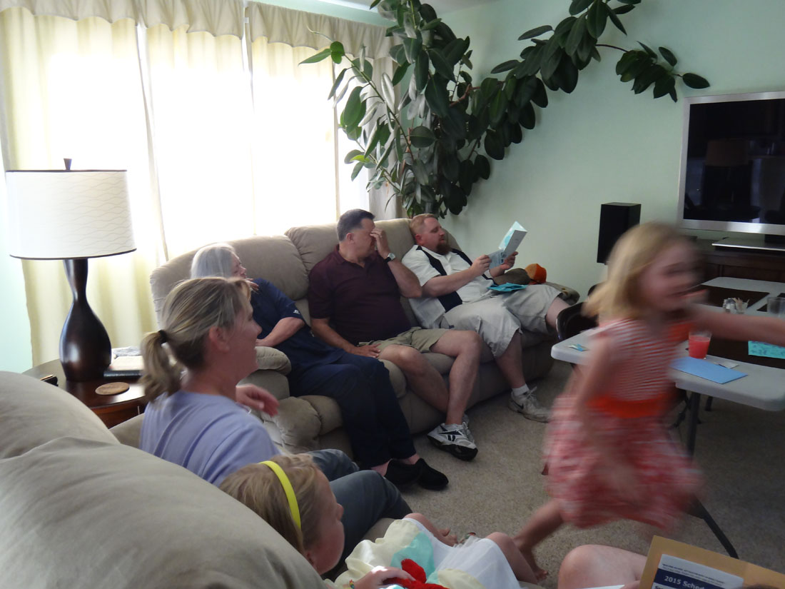 Valerie Lyon, Rannae Lyon (Rannae Sanders), Auntie Linda Sanders, Uncle Dale Nicholls, Rob Lyon