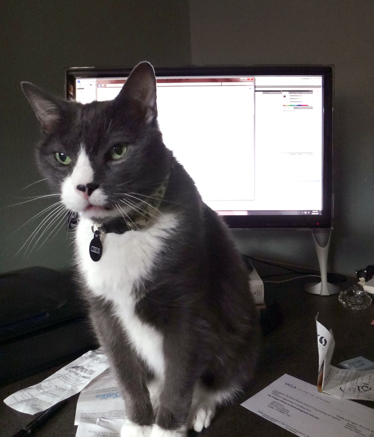 Cirrus on the desk